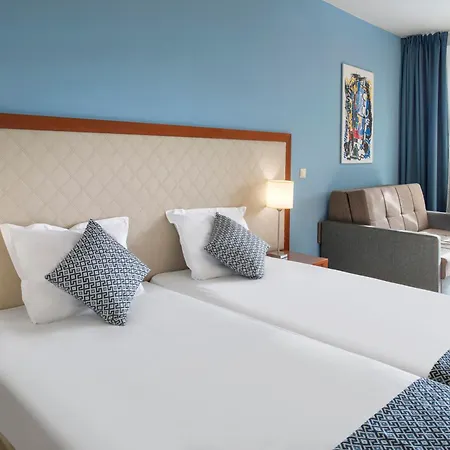 Resort Sol Luna Bay