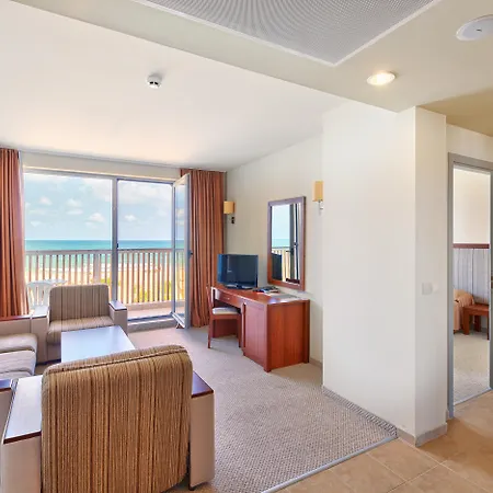 리조트 Sol Luna Bay 오브조르