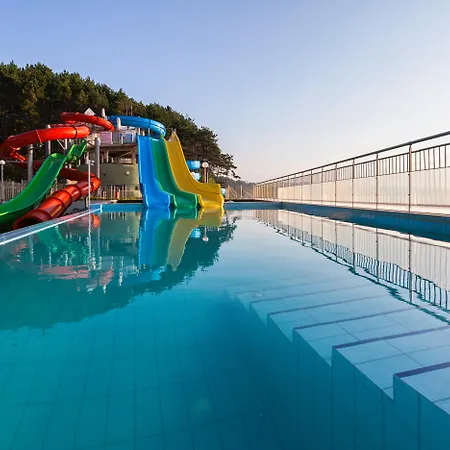 Курортный комплекс Sol By Melia Luna Bay 4*