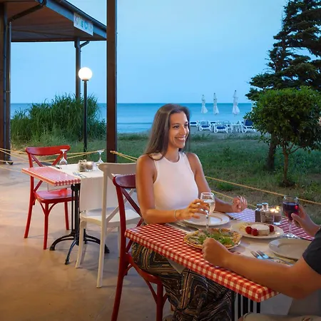 Üdülőközpont Sol Luna Bay 4*