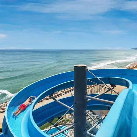 Resort Sol Luna Bay 4*