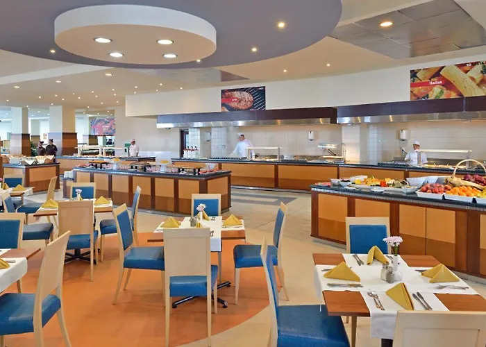 Здравен курорт Sol Luna Bay Обзор