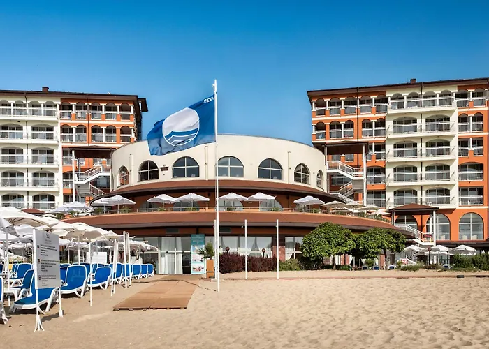 Здравен курорт Sol Luna Bay