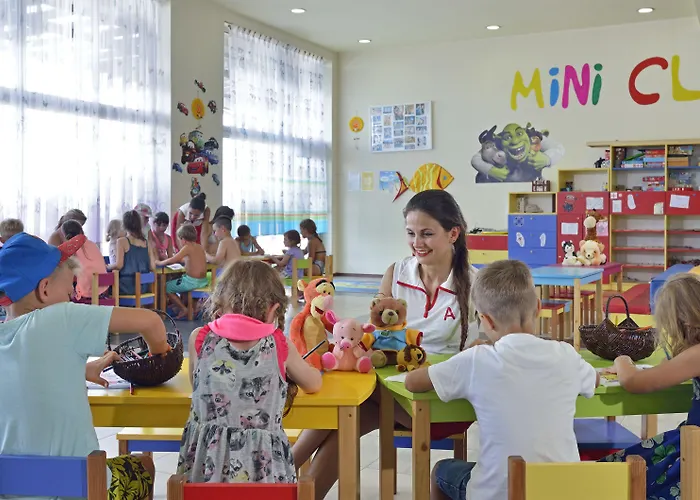 Resort Sol Luna Bay 4*