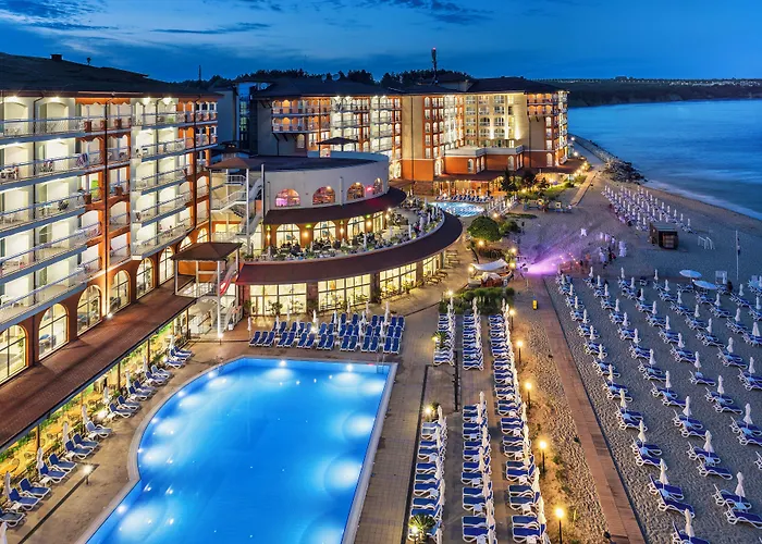 Здравен курорт Sol Luna Bay